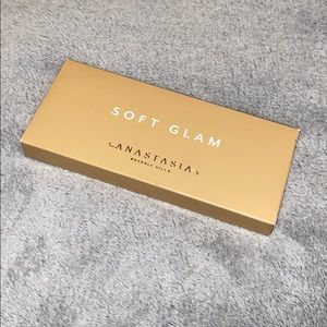 Soft Glam Anastasia Beverly Hills Palette
